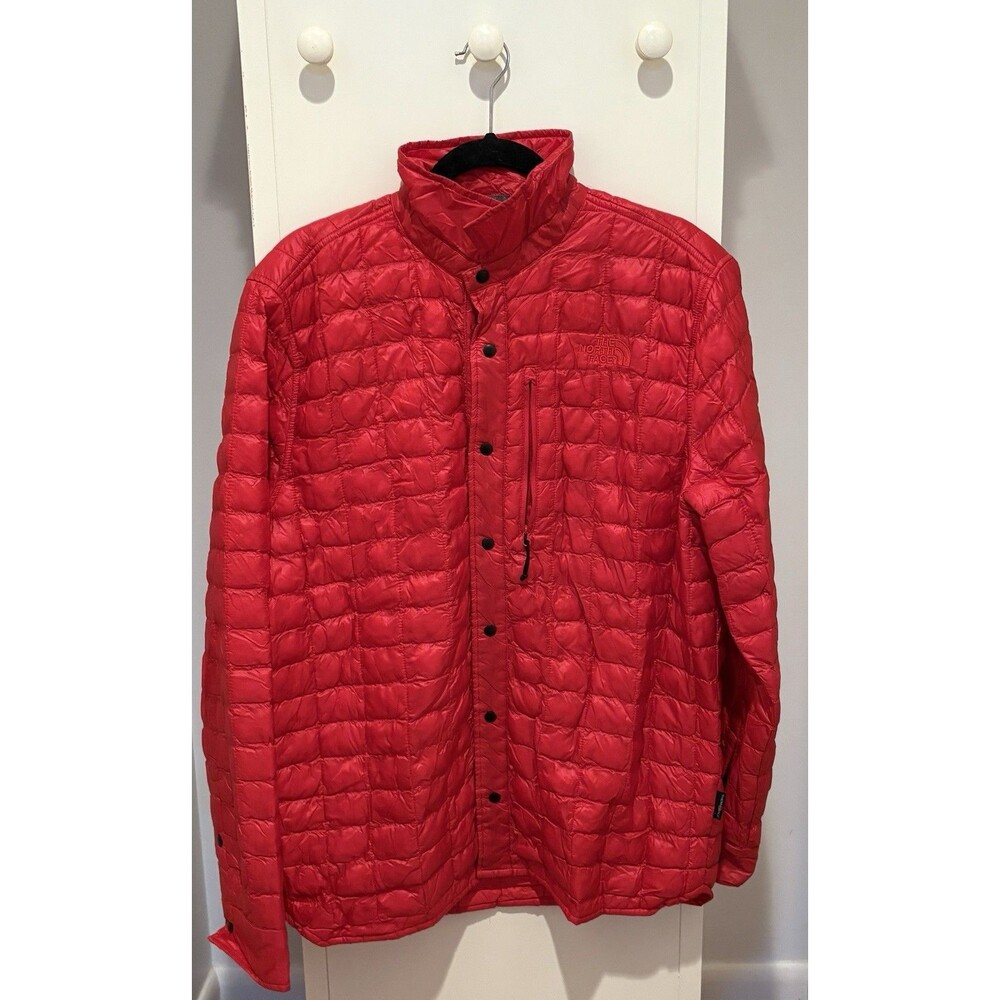 North Face Men’s Lost Coast Thermoball Jacket Red Size Large